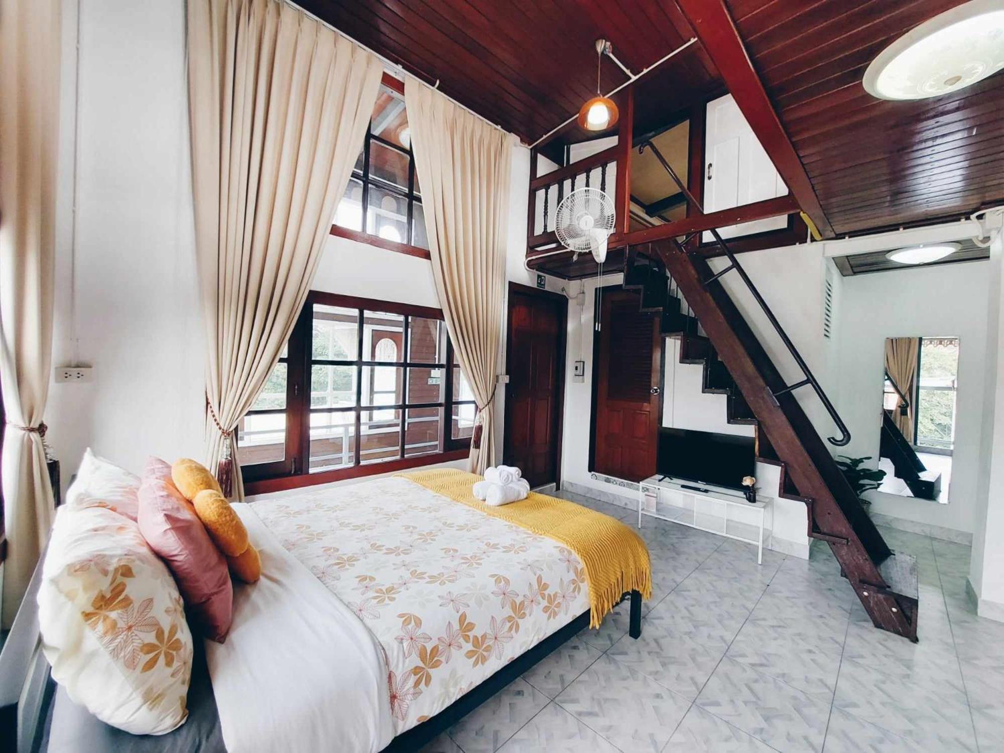 Hello Sunshine Hostel Phra Nakhon Si Ayutthaya Exterior foto