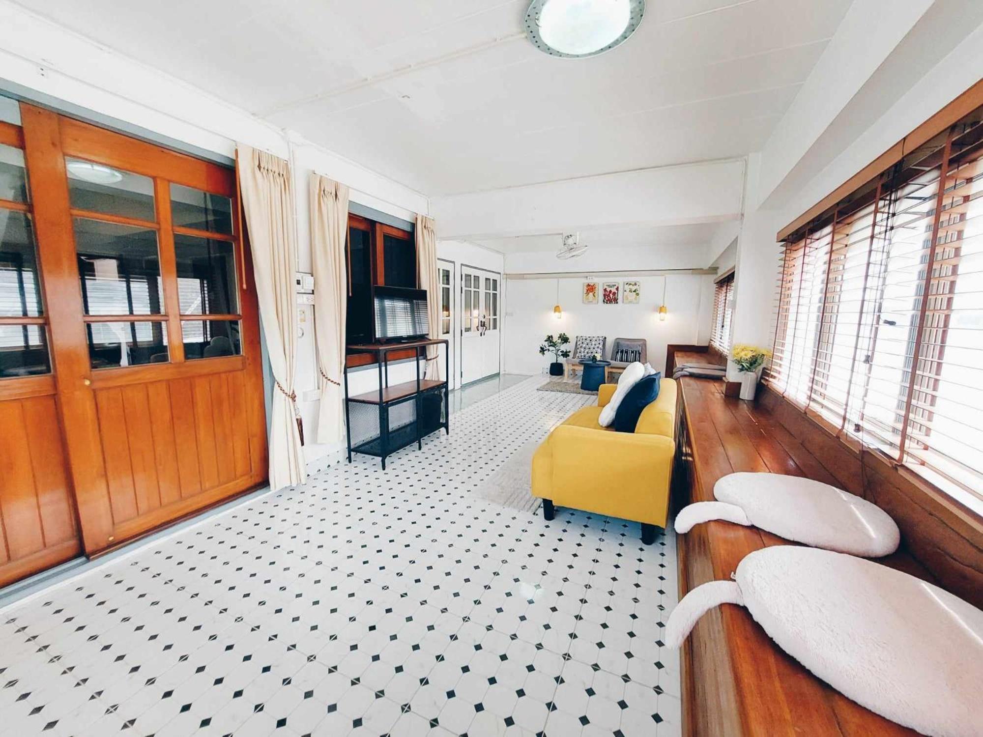 Hello Sunshine Hostel Phra Nakhon Si Ayutthaya Exterior foto